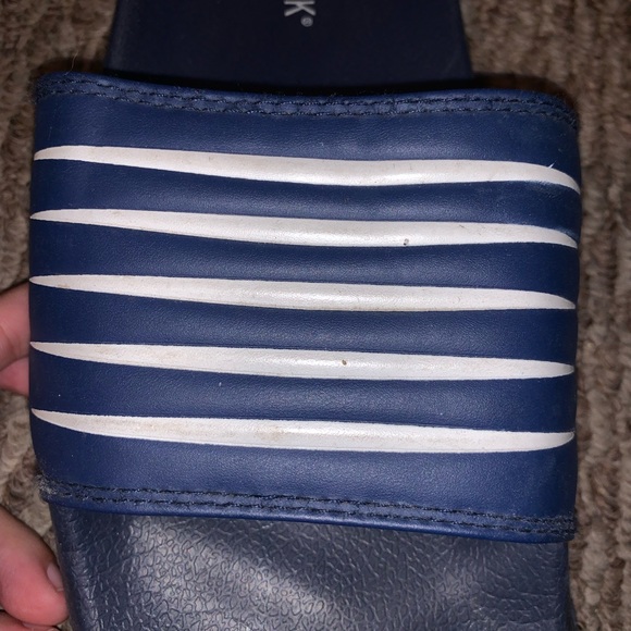 Size 10 Blue and White Striped Slides - Picture 3 of 10